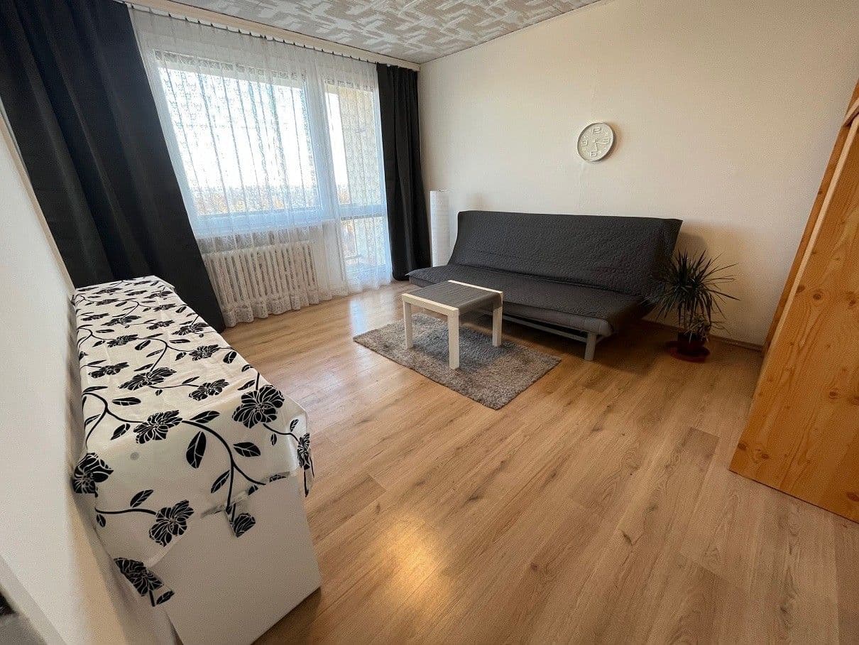 Prenájom bytu 1-izbový 30 m², Litoměřická, Praha, Praha Prenájom bytu 1-izbový 30 m², Litoměřická, Praha, Praha