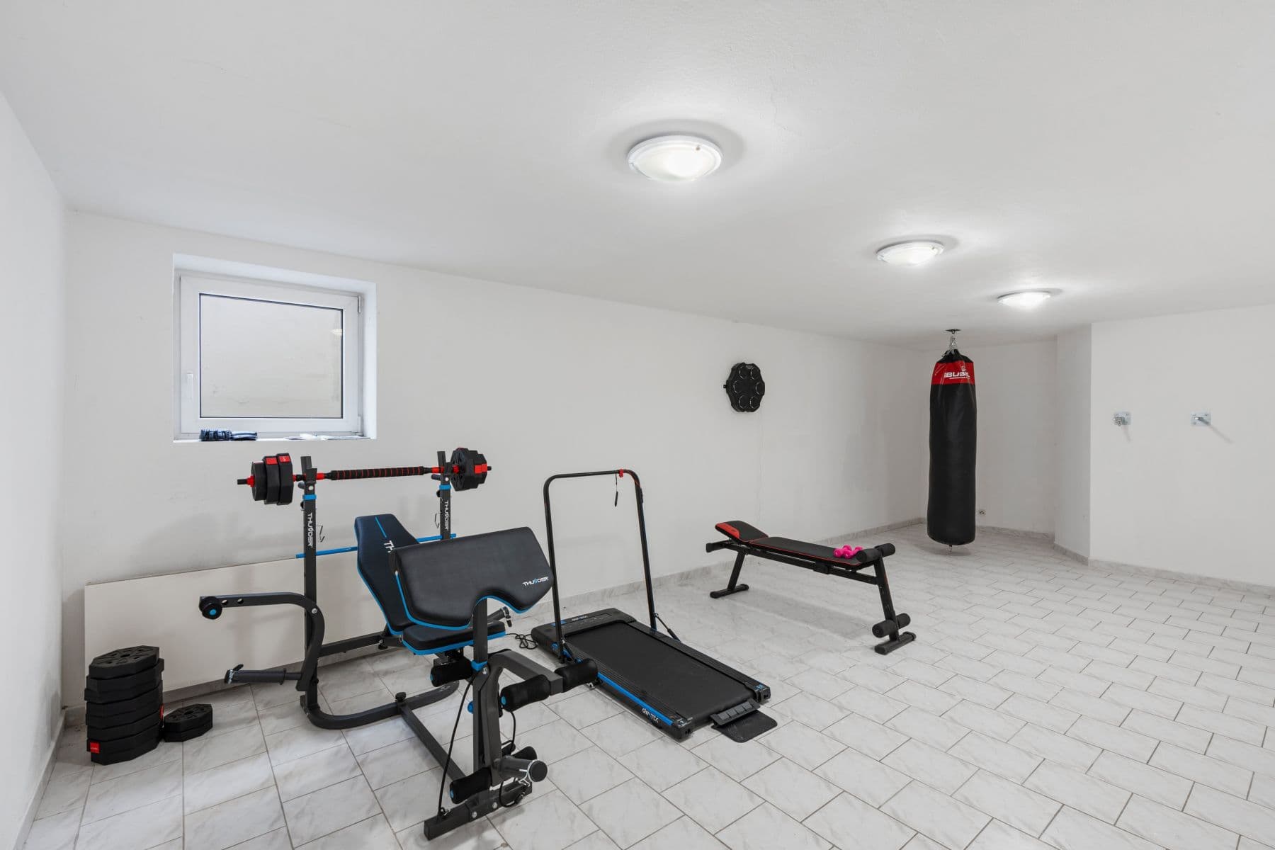 Prenájom bytu 750 m², Karla Tomáše, Praha, Praha Prenájom bytu 750 m², Karla Tomáše, Praha, Praha