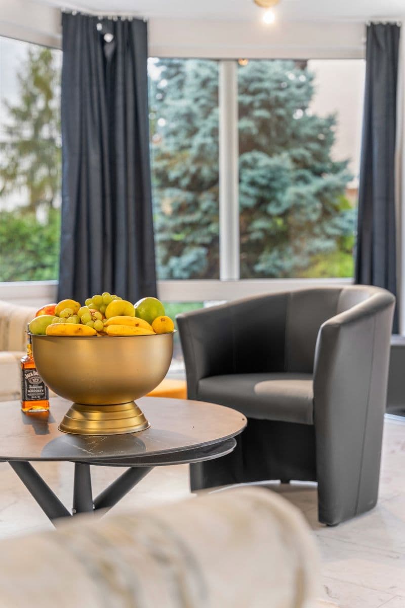 Prenájom bytu 750 m², Karla Tomáše, Praha, Praha Prenájom bytu 750 m², Karla Tomáše, Praha, Praha