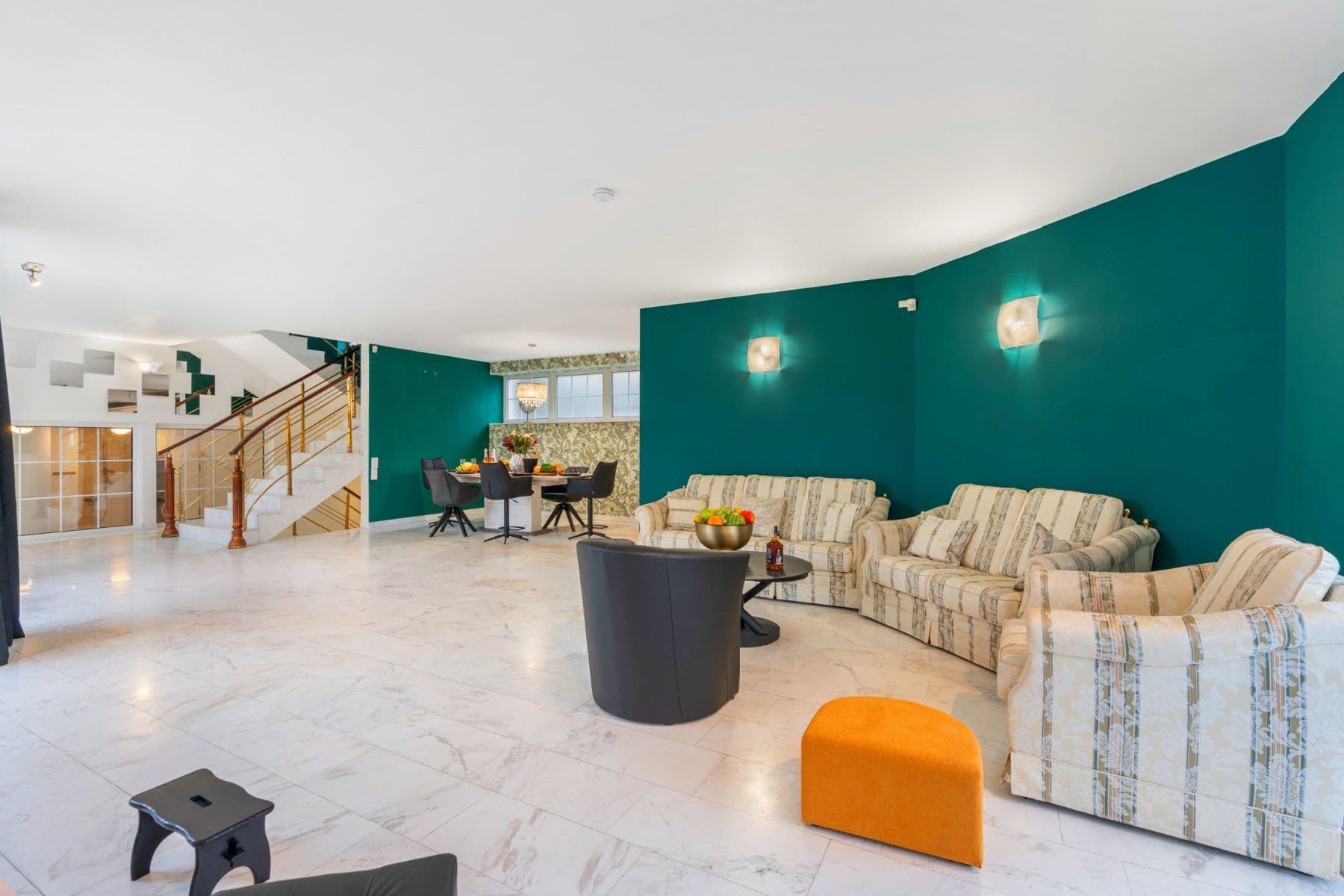 Prenájom bytu 750 m², Karla Tomáše, Praha, Praha Prenájom bytu 750 m², Karla Tomáše, Praha, Praha