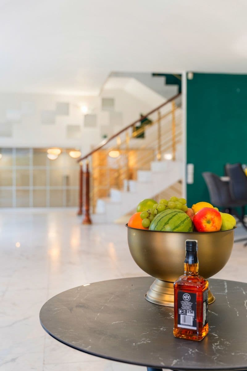 Prenájom bytu 750 m², Karla Tomáše, Praha, Praha Prenájom bytu 750 m², Karla Tomáše, Praha, Praha