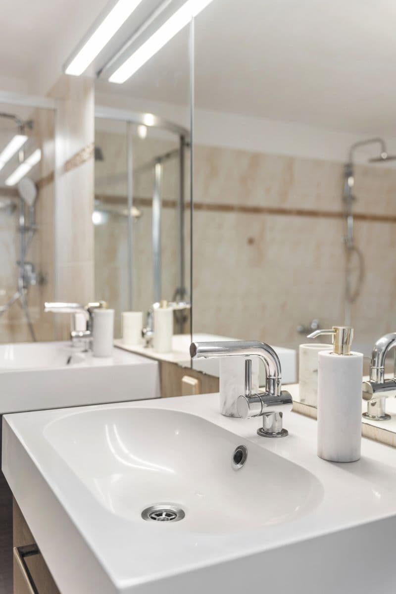 Prenájom bytu 750 m², Karla Tomáše, Praha, Praha Prenájom bytu 750 m², Karla Tomáše, Praha, Praha