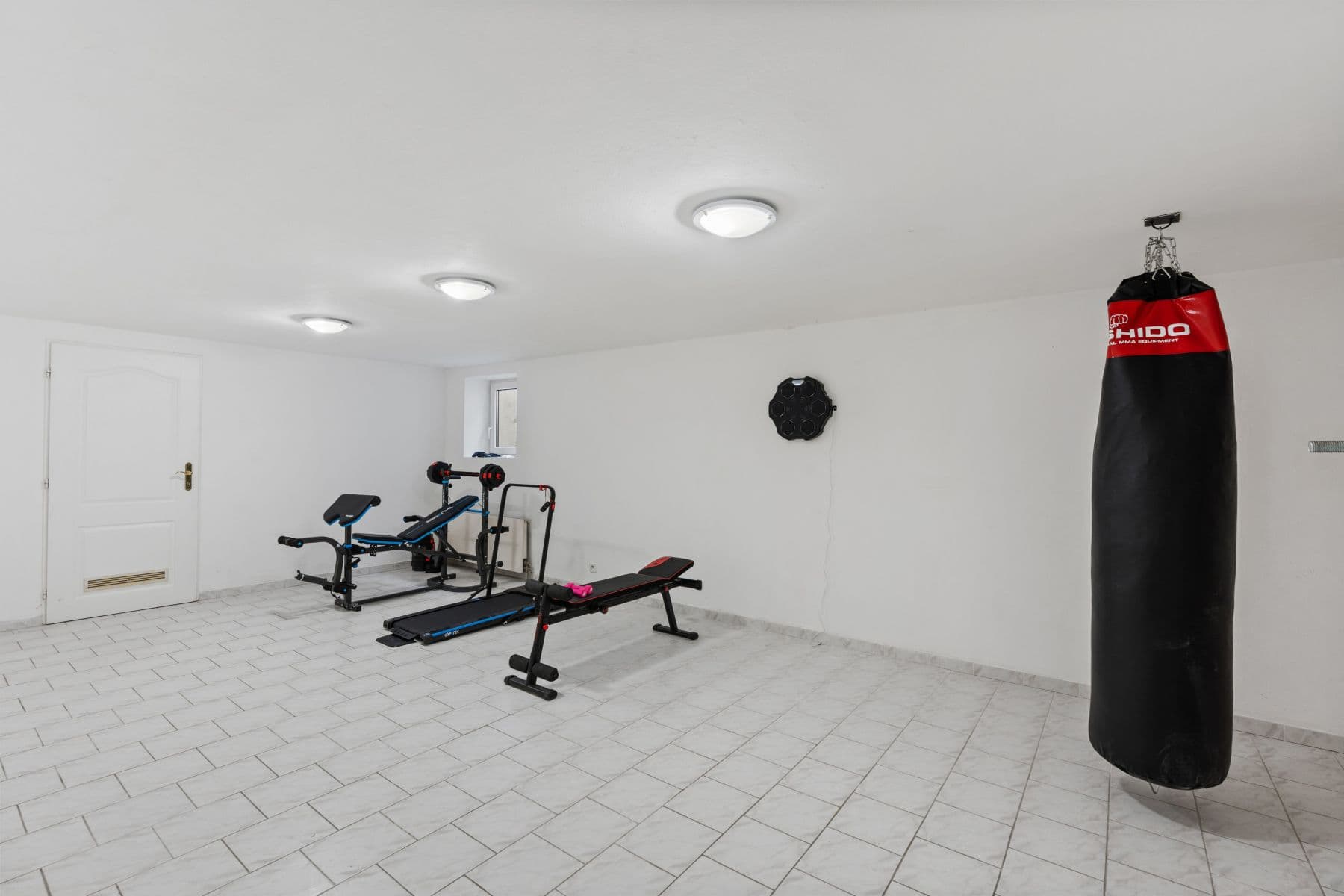 Prenájom bytu 750 m², Karla Tomáše, Praha, Praha Prenájom bytu 750 m², Karla Tomáše, Praha, Praha