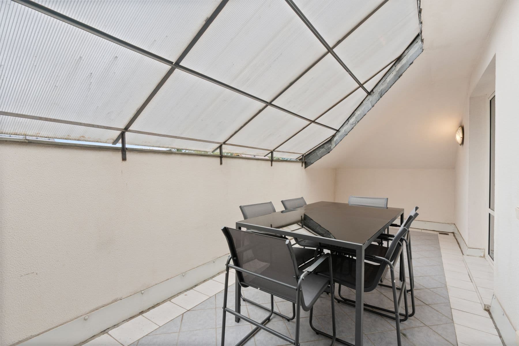 Prenájom bytu 750 m², Karla Tomáše, Praha, Praha Prenájom bytu 750 m², Karla Tomáše, Praha, Praha