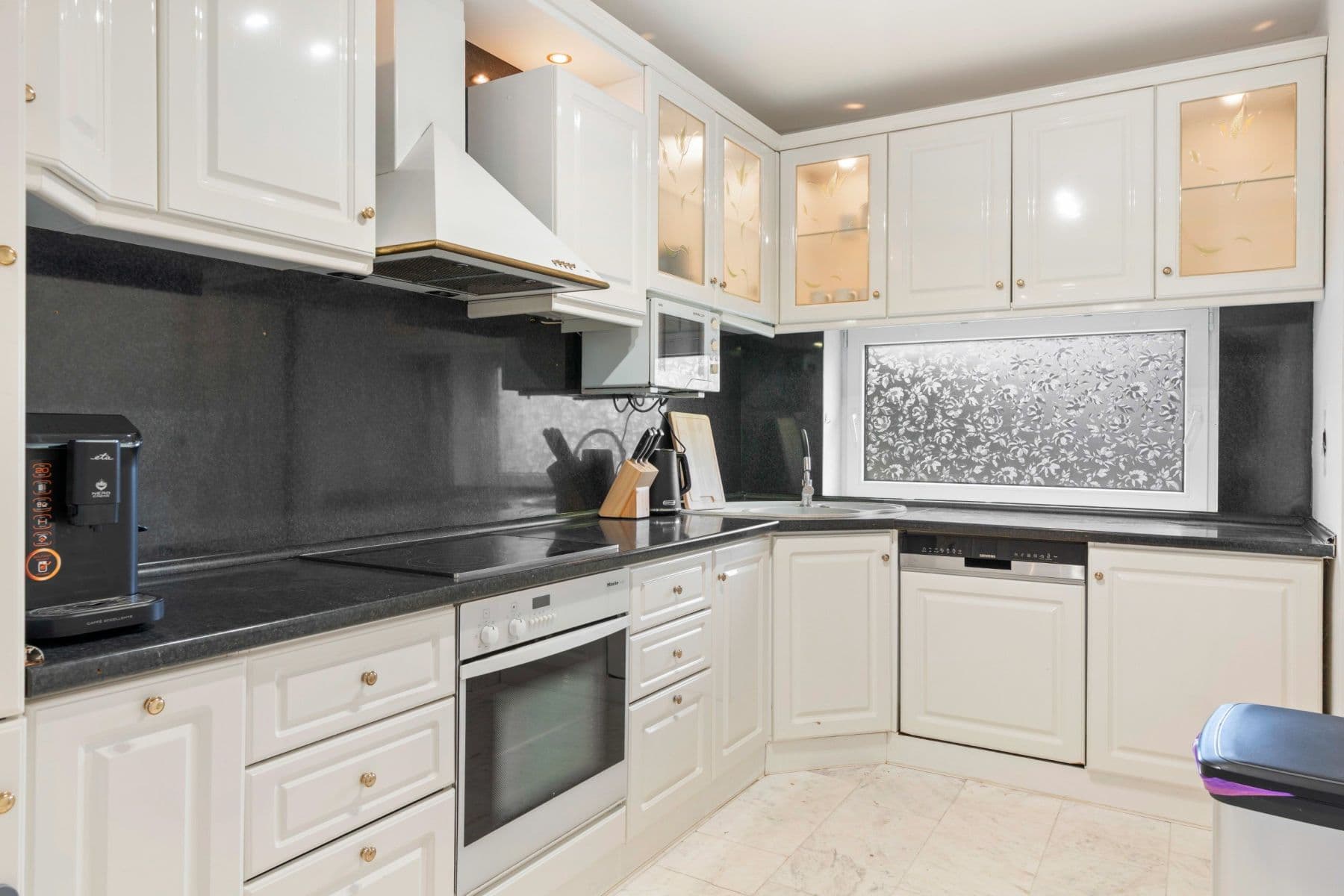 Prenájom bytu 750 m², Karla Tomáše, Praha, Praha Prenájom bytu 750 m², Karla Tomáše, Praha, Praha