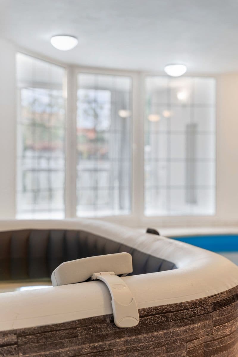 Prenájom bytu 750 m², Karla Tomáše, Praha, Praha Prenájom bytu 750 m², Karla Tomáše, Praha, Praha