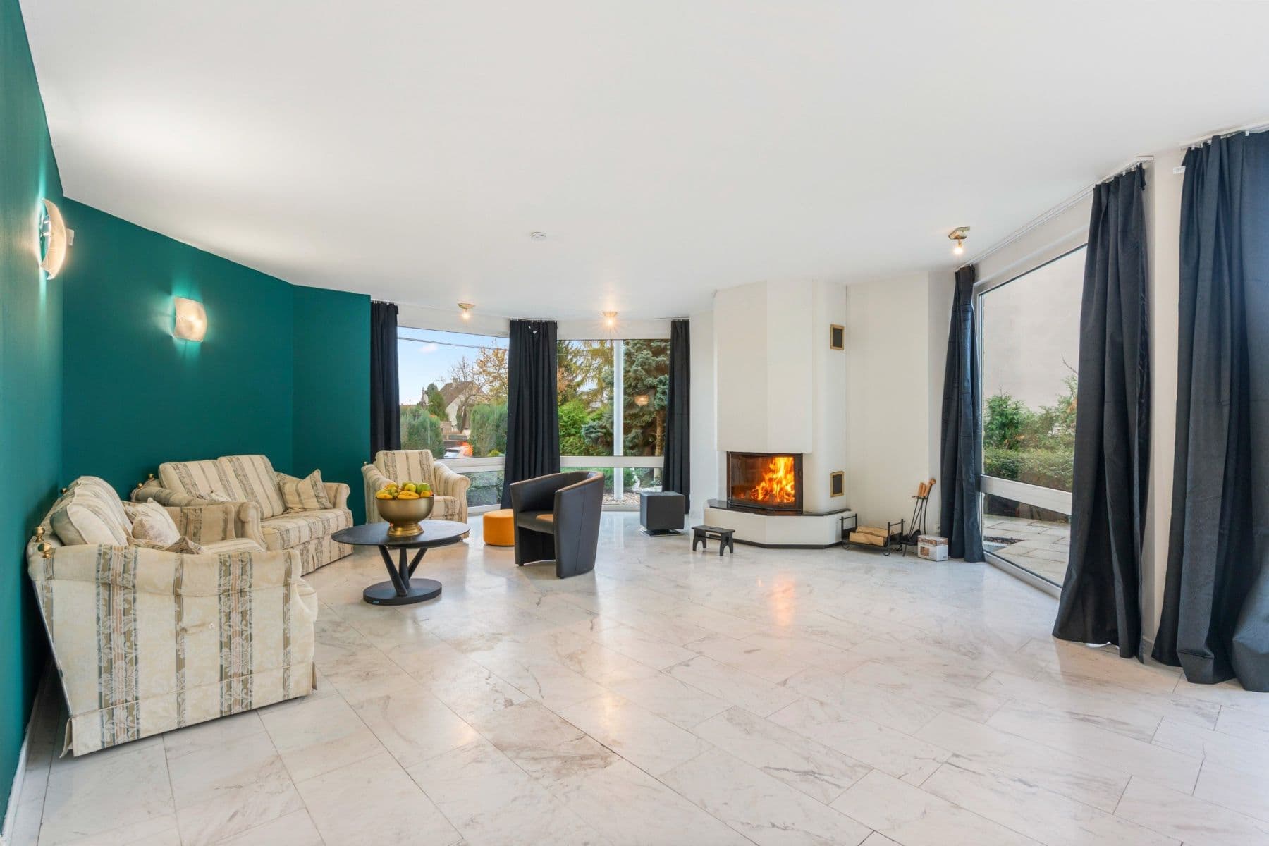 Prenájom bytu 750 m², Karla Tomáše, Praha, Praha Prenájom bytu 750 m², Karla Tomáše, Praha, Praha