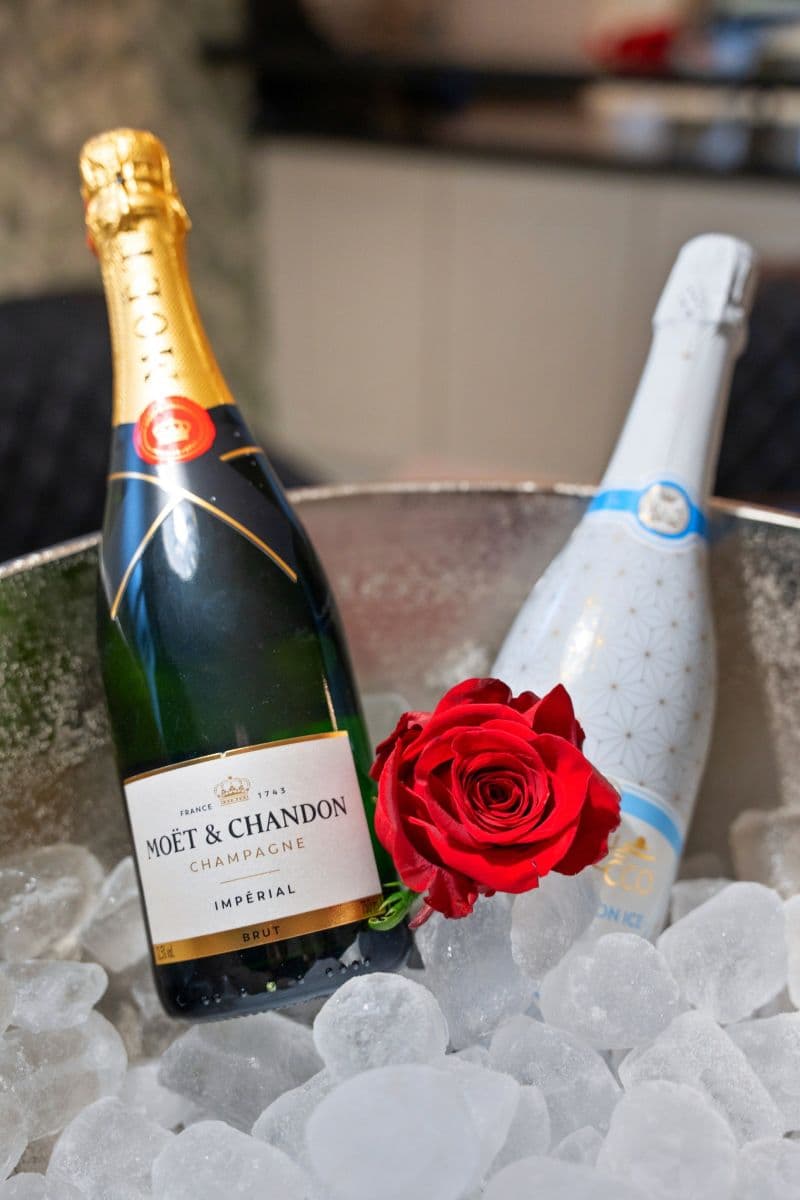 Prenájom bytu 750 m², Karla Tomáše, Praha, Praha Prenájom bytu 750 m², Karla Tomáše, Praha, Praha