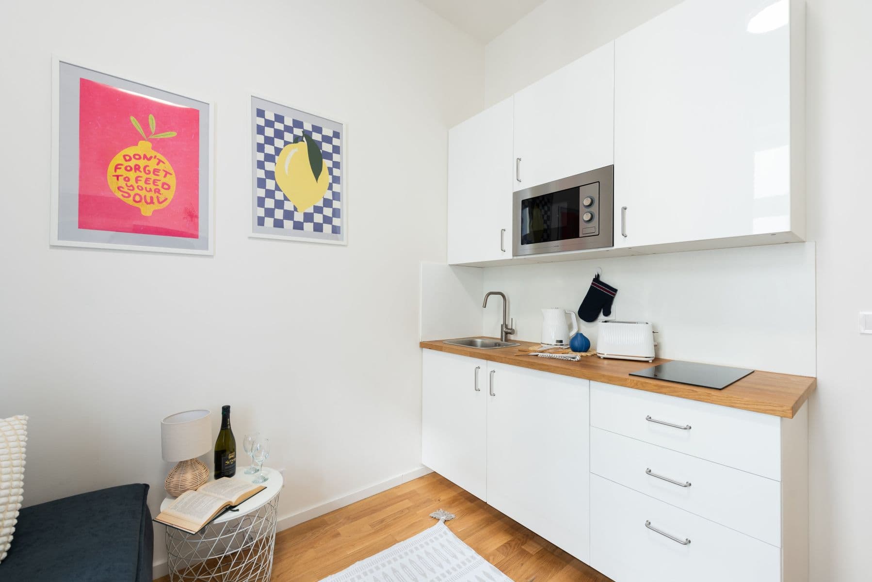 Prenájom bytu 18 m², Čelakovského sady, Praha, Praha Prenájom bytu 18 m², Čelakovského sady, Praha, Praha