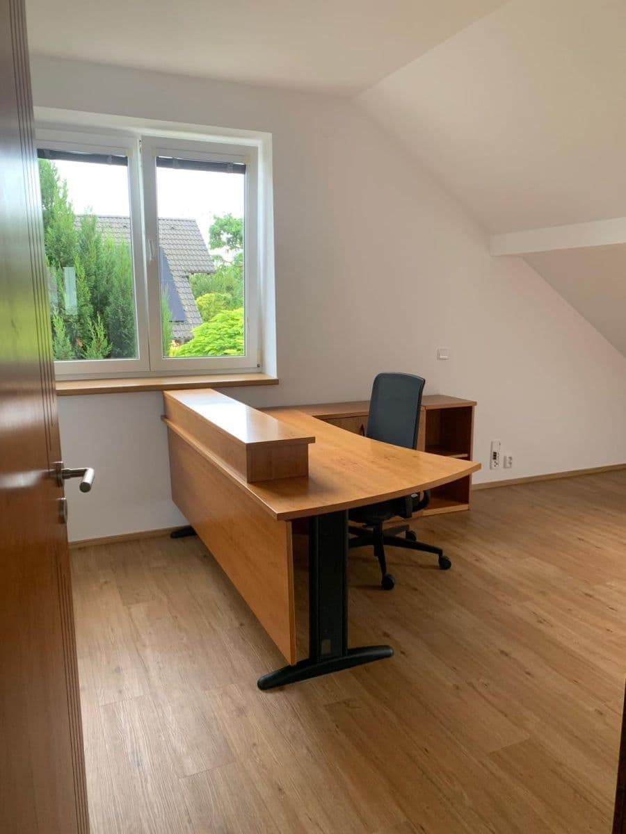 Prenájom domu 280 m², pozemek 457 m², Keltská, Statenice, Středočeský kraj Prenájom domu 280 m², pozemek 457 m², Keltská, Statenice, Středočeský kraj