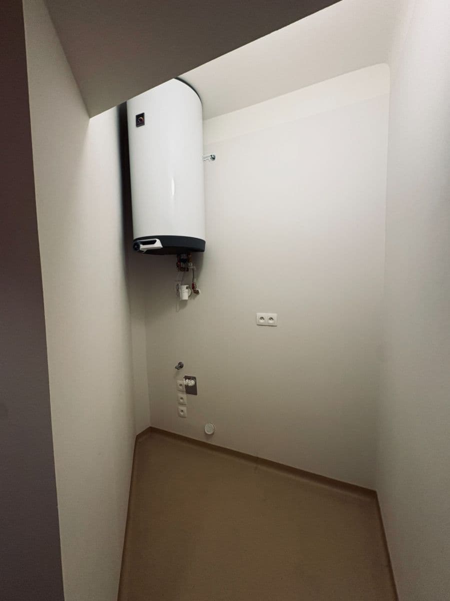 Predaj bytu 3-izbový 72 m², Šternberkova, Praha, Praha Predaj bytu 3-izbový 72 m², Šternberkova, Praha, Praha