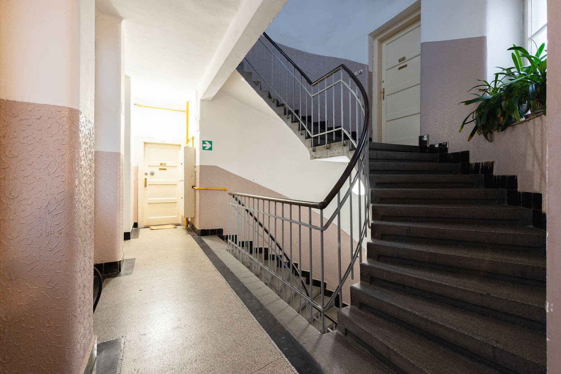 Predaj bytu 2-izbový 64 m², Tovární, Praha, Praha Predaj bytu 2-izbový 64 m², Tovární, Praha, Praha