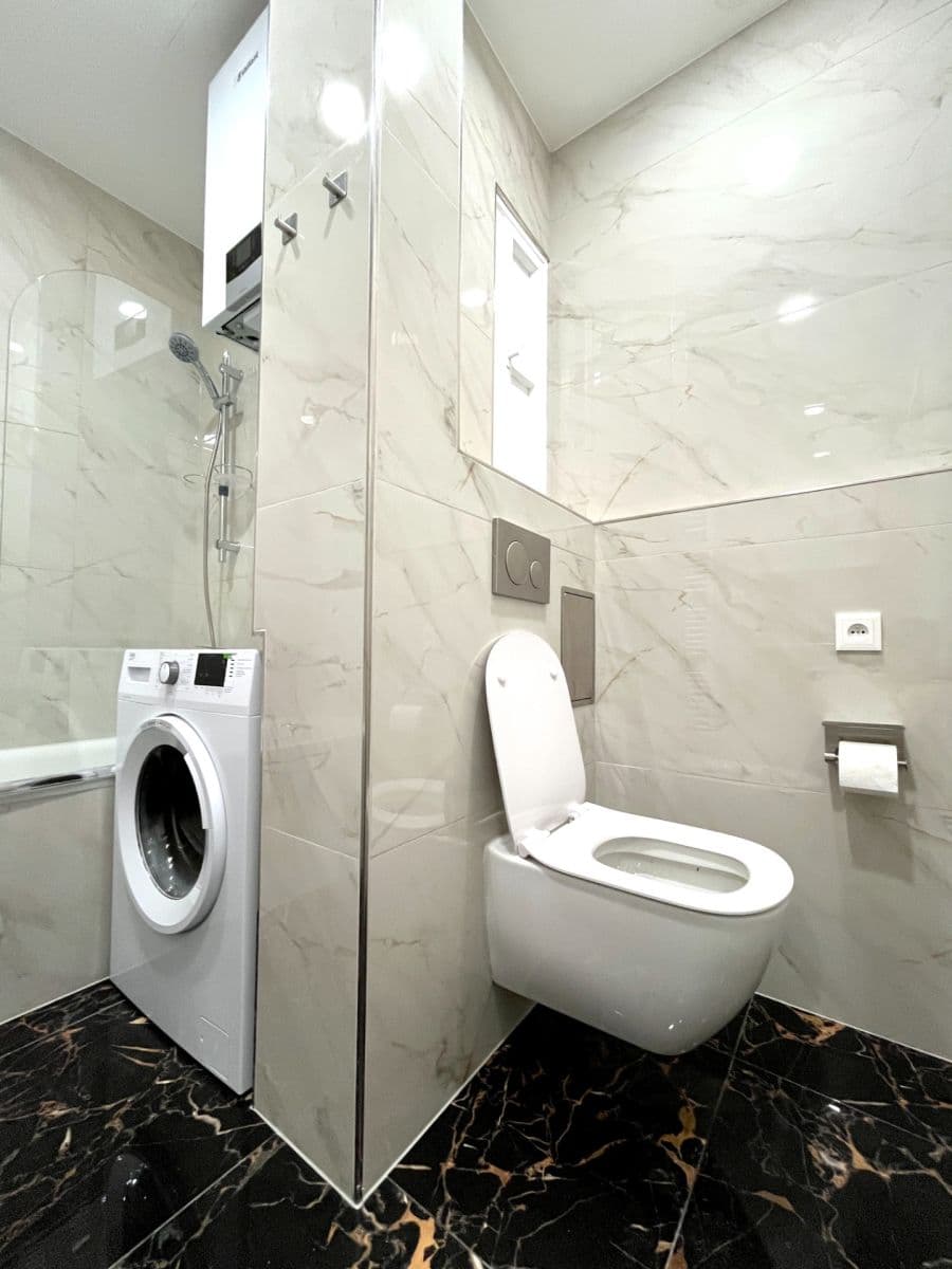 Prenájom bytu 3-izbový 69 m², Na Pankráci, Praha, Praha Prenájom bytu 3-izbový 69 m², Na Pankráci, Praha, Praha