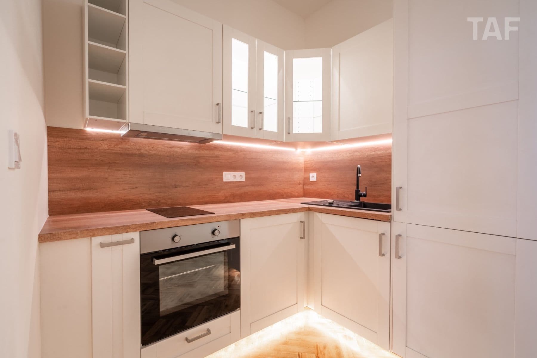 Predaj bytu 1-izbový 40 m², Plzeňská, Praha, Praha Predaj bytu 1-izbový 40 m², Plzeňská, Praha, Praha