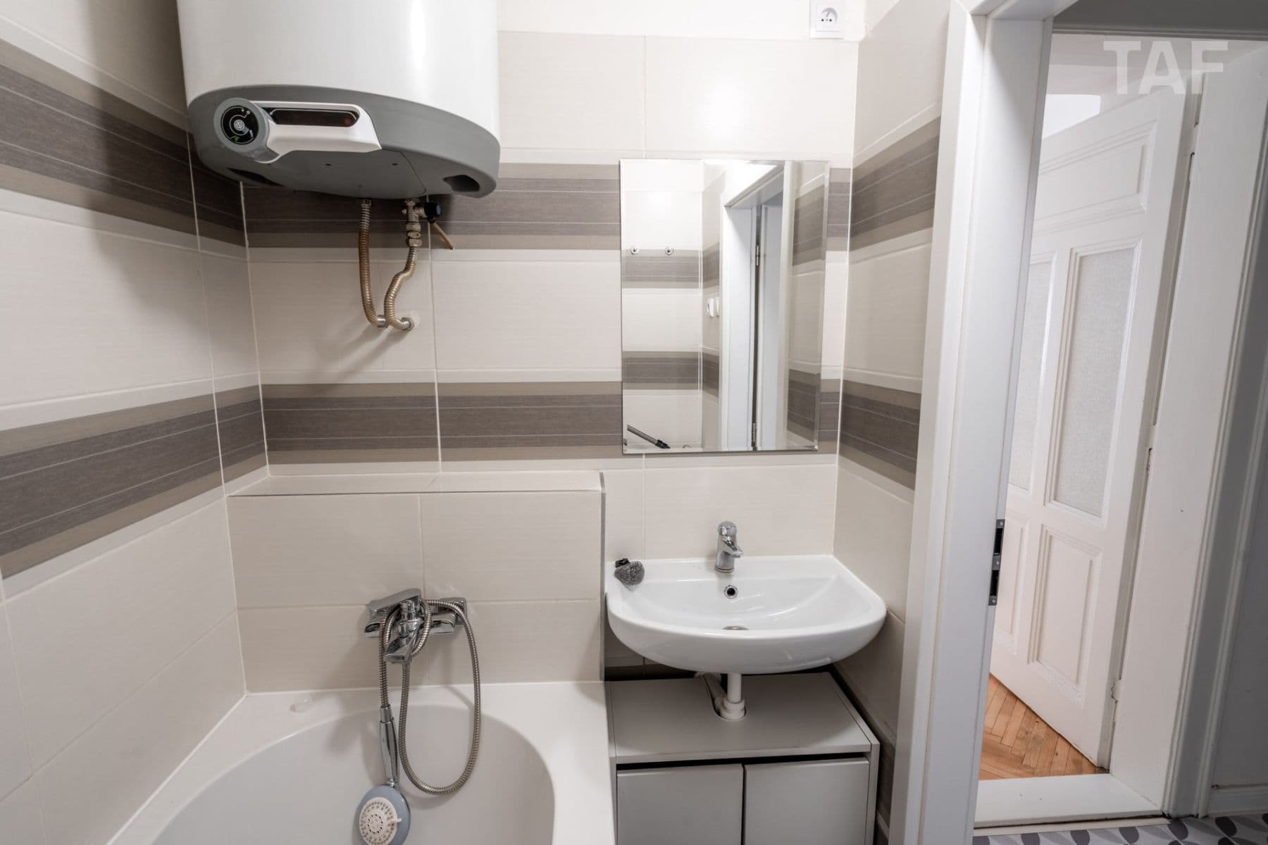 Predaj bytu 2-izbový 62 m², Lucemburská, Praha, Praha Predaj bytu 2-izbový 62 m², Lucemburská, Praha, Praha