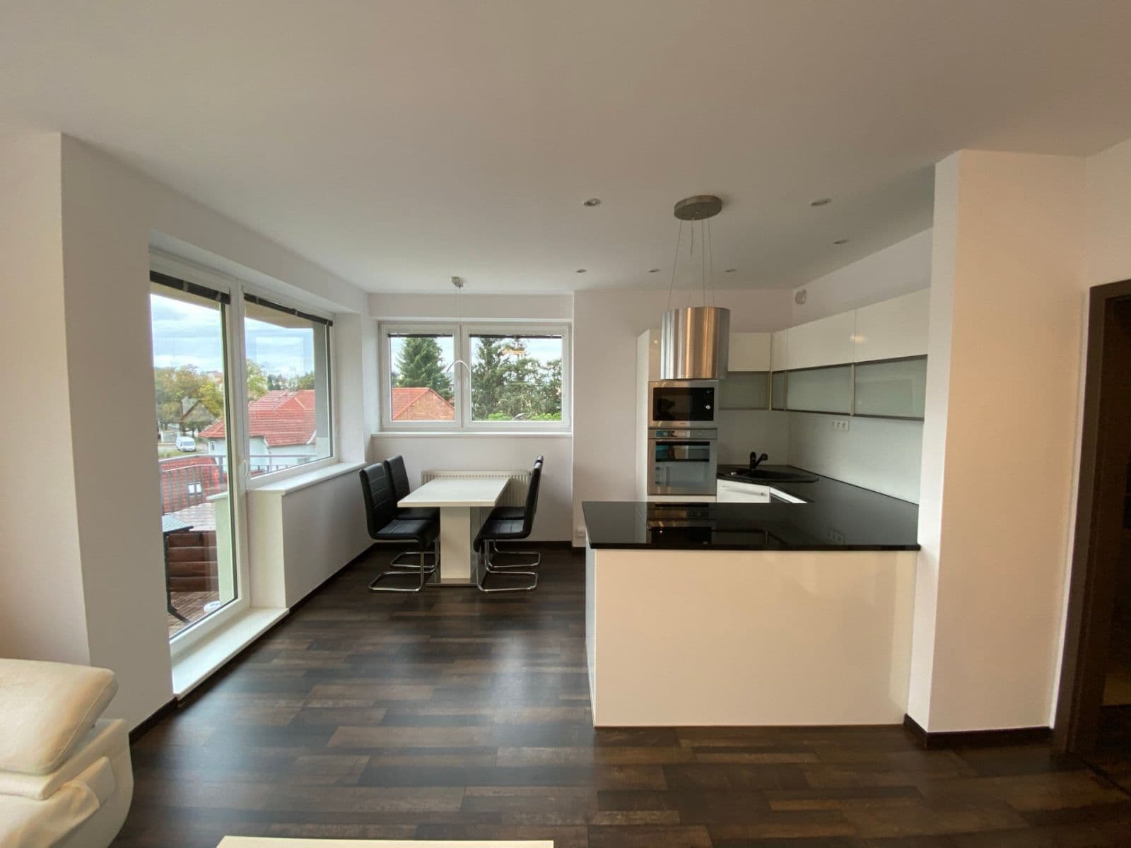 Prenájom bytu 3-izbový 64 m², U Pivovaru, Benešov, Středočeský kraj Prenájom bytu 3-izbový 64 m², U Pivovaru, Benešov, Středočeský kraj