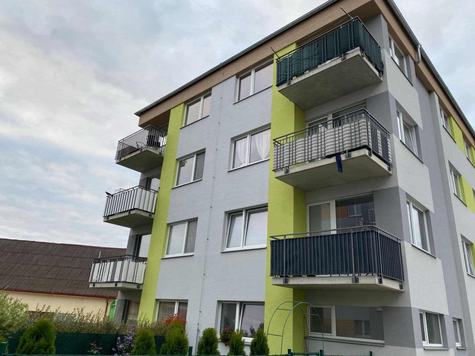 Prenájom bytu 3-izbový 64 m², U Pivovaru, Benešov, Středočeský kraj Prenájom bytu 3-izbový 64 m², U Pivovaru, Benešov, Středočeský kraj