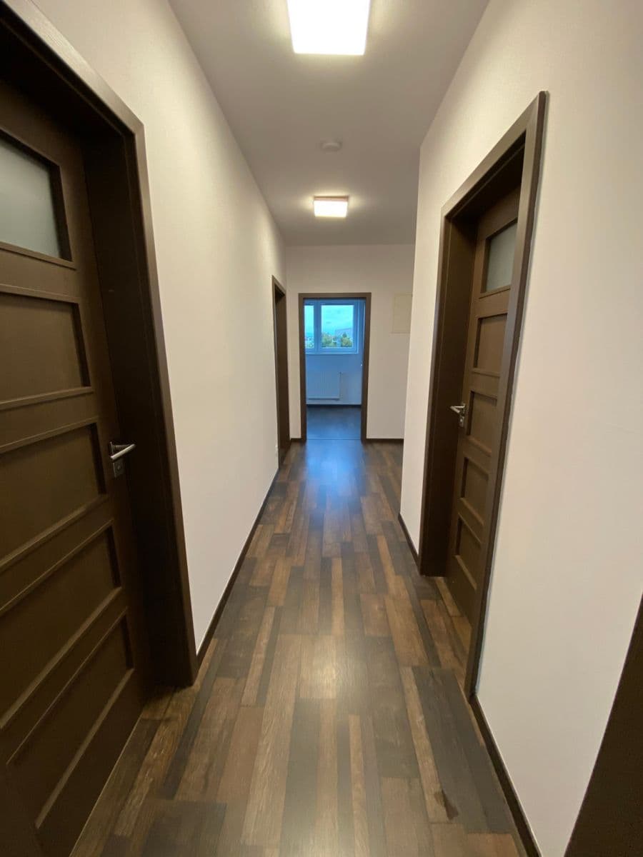 Prenájom bytu 3-izbový 64 m², U Pivovaru, Benešov, Středočeský kraj Prenájom bytu 3-izbový 64 m², U Pivovaru, Benešov, Středočeský kraj