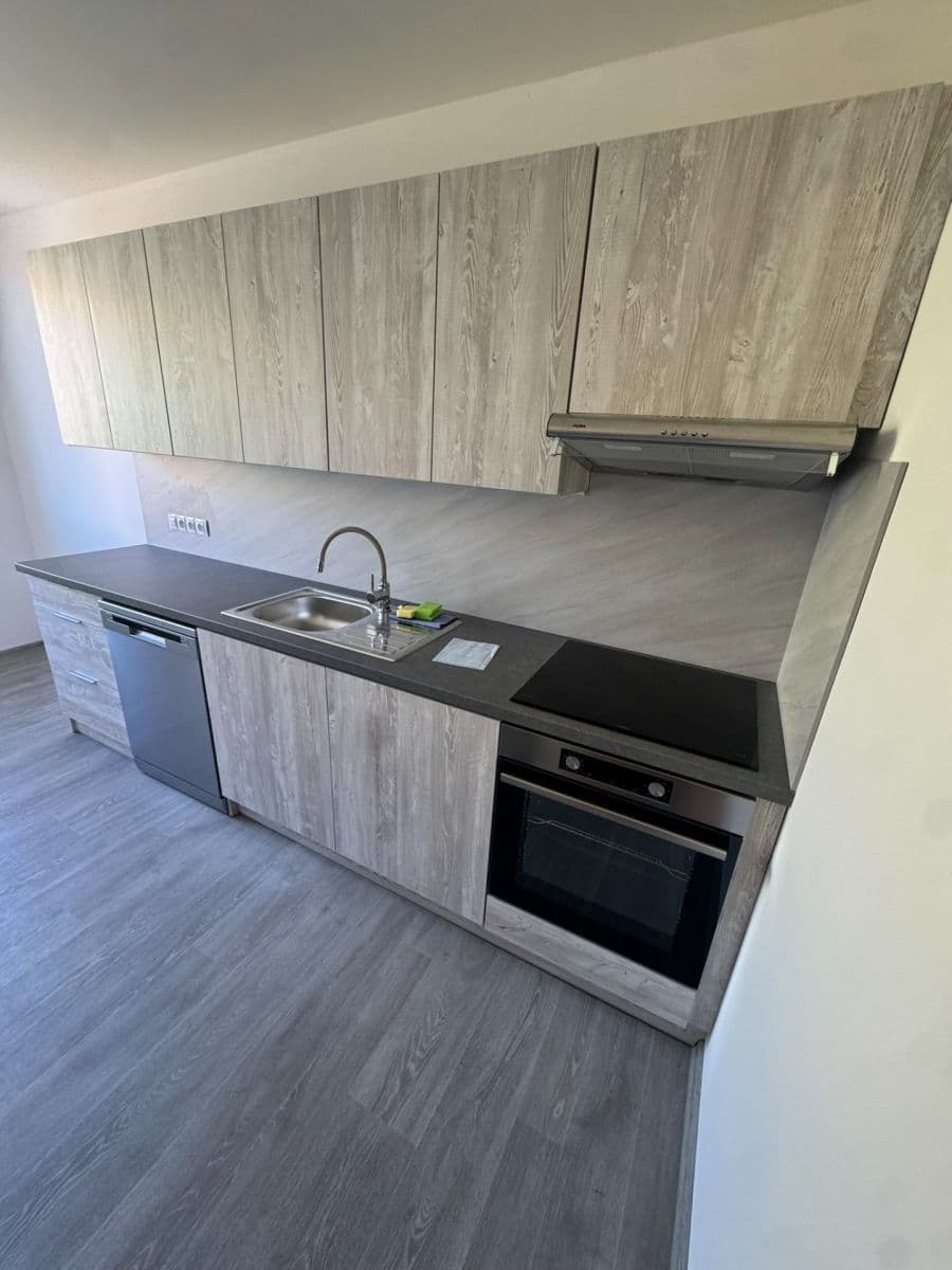 Prenájom bytu 3-izbový 66 m², Sokolovská, Plzeň, Plzeňský kraj Prenájom bytu 3-izbový 66 m², Sokolovská, Plzeň, Plzeňský kraj