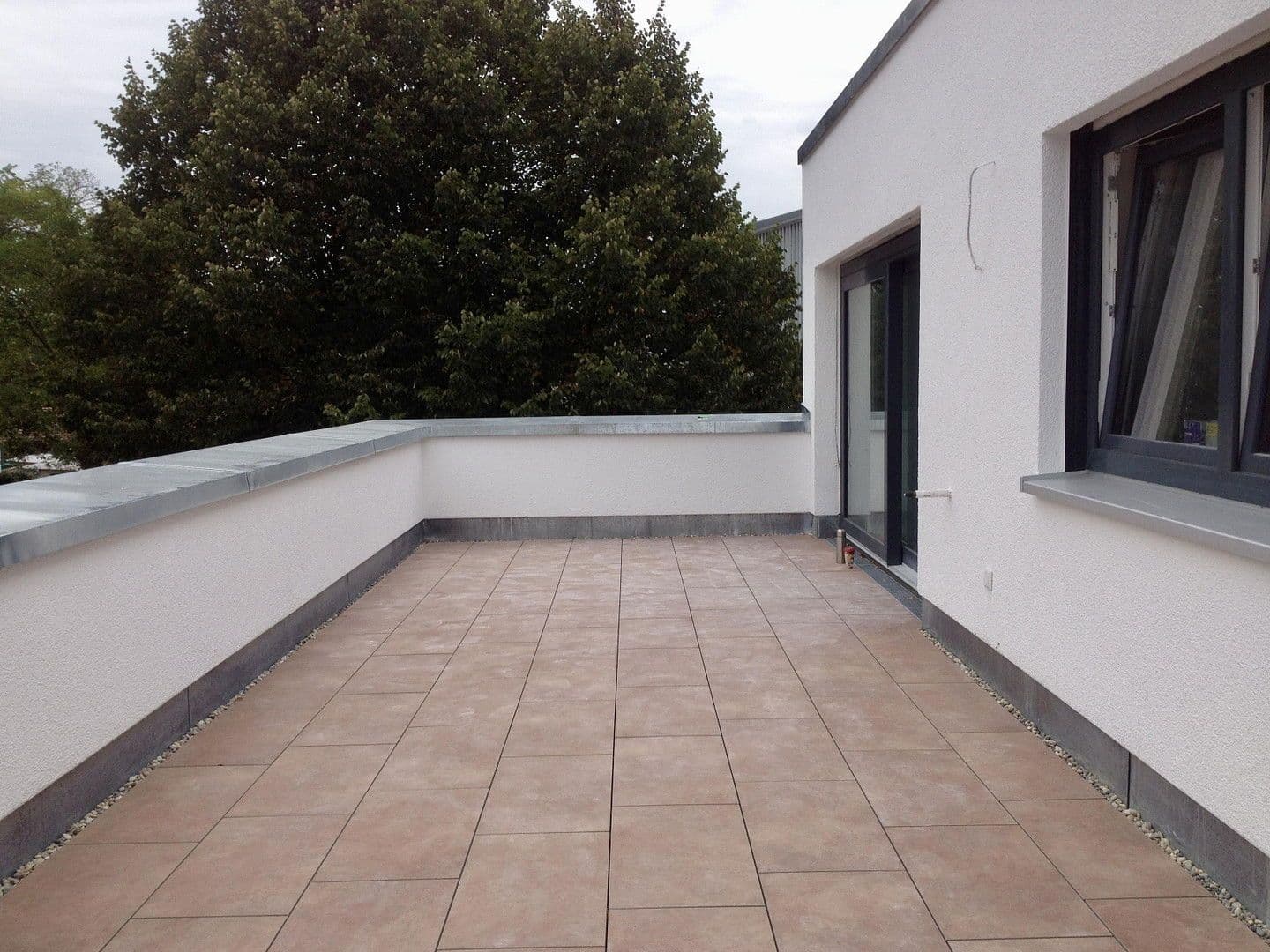 Prenájom bytu 4-izbový 120 m², Heilbronn, Bádensko-Wurttembersko Prenájom bytu 4-izbový 120 m², Heilbronn, Bádensko-Wurttembersko