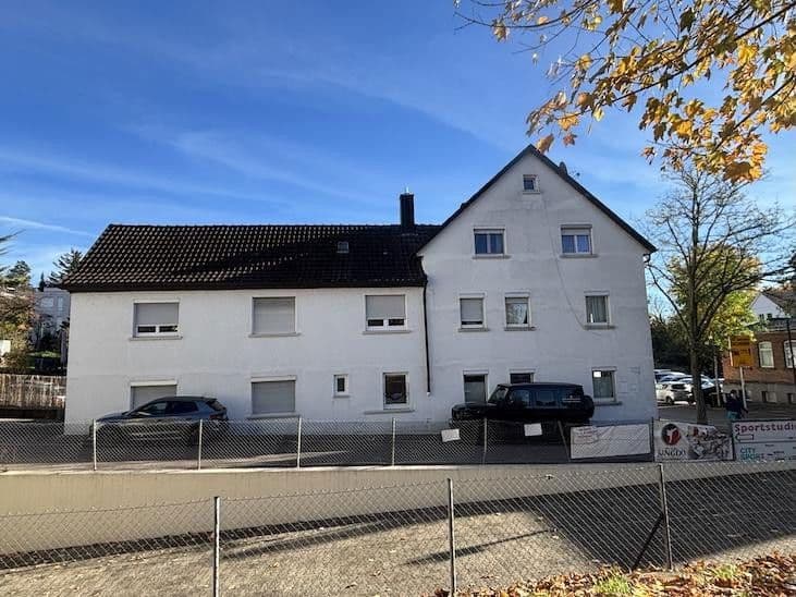 Predaj domu 770 m², pozemek 1.064 m², Fronackerstrasse 32, Waiblingen, Bádensko-Wurttembersko Predaj domu 770 m², pozemek 1.064 m², Fronackerstrasse 32, Waiblingen, Bádensko-Wurttembersko