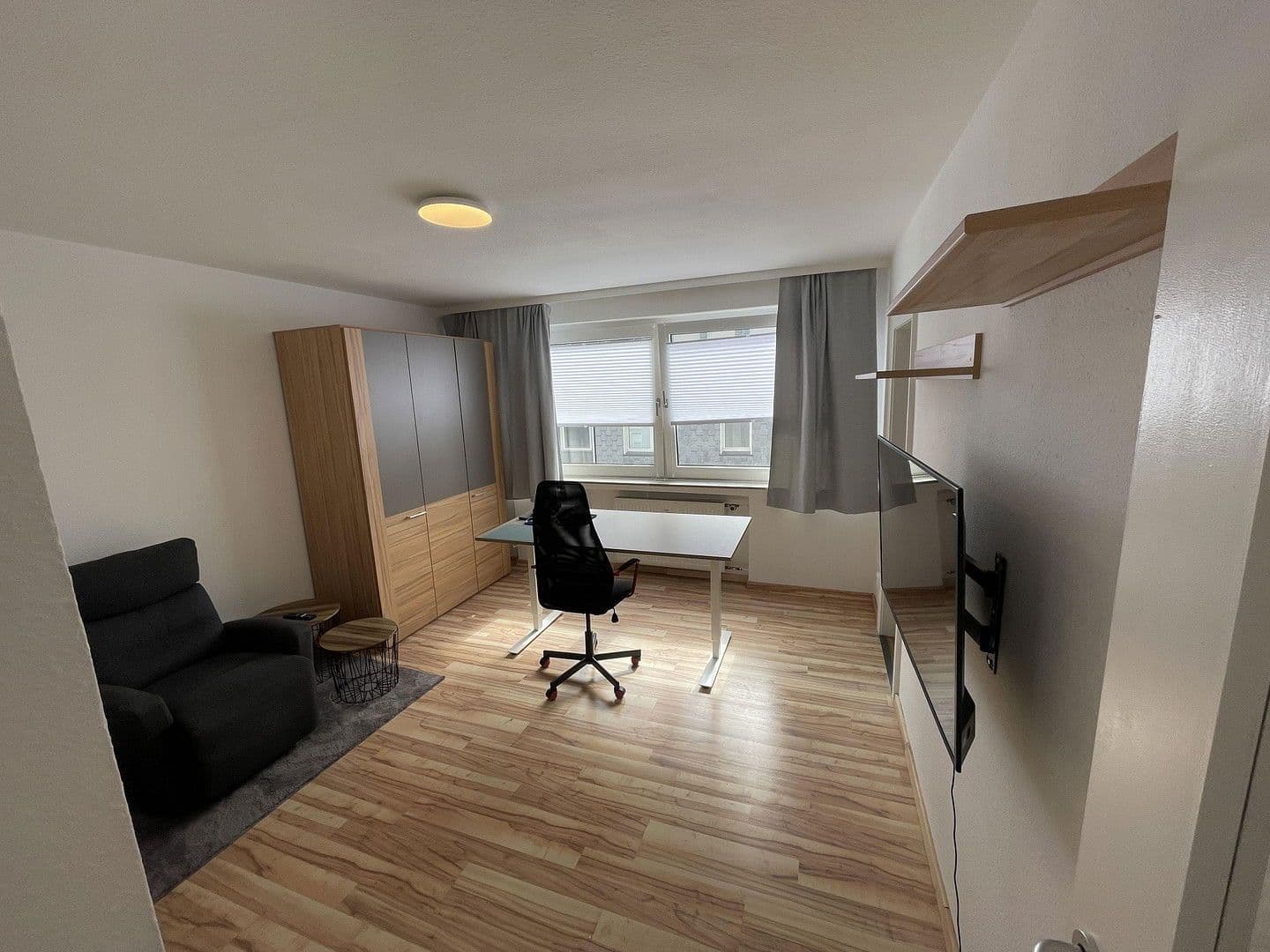 Prenájom bytu 1-izbový 28 m², Holzstr. 3, Essen, Severné Porýnie - Westfálsko Prenájom bytu 1-izbový 28 m², Holzstr. 3, Essen, Severné Porýnie - Westfálsko
