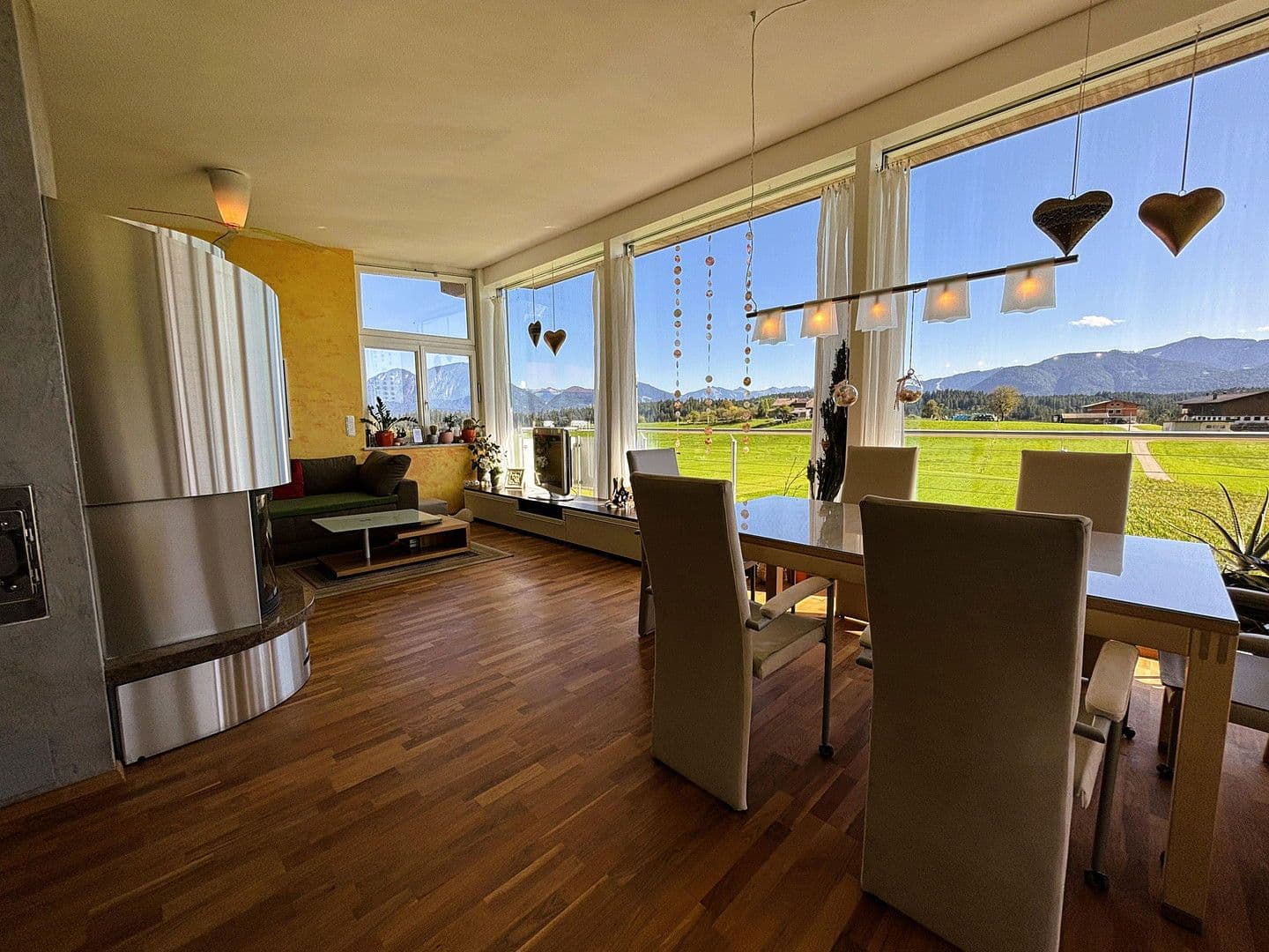 Predaj domu 250 m², pozemek 720 m², Angerberg, Tirolsko Predaj domu 250 m², pozemek 720 m², Angerberg, Tirolsko