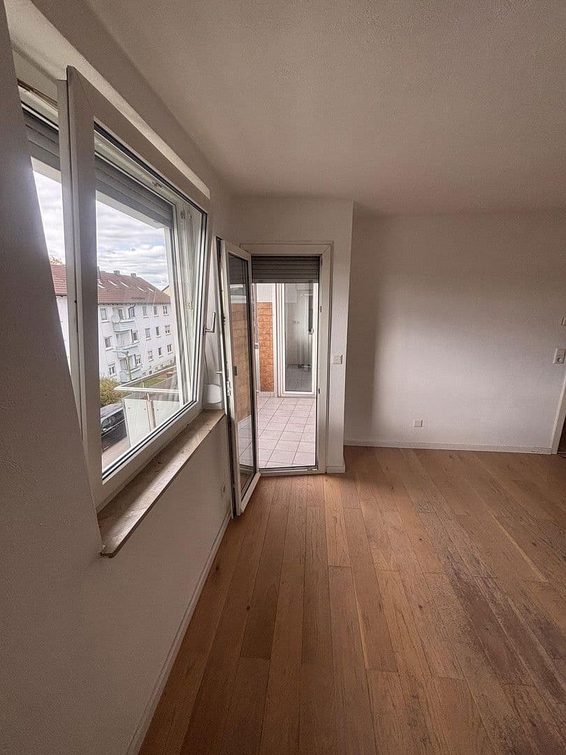 Predaj bytu 3-izbový 62 m², Leonberg, Bádensko-Wurttembersko Predaj bytu 3-izbový 62 m², Leonberg, Bádensko-Wurttembersko