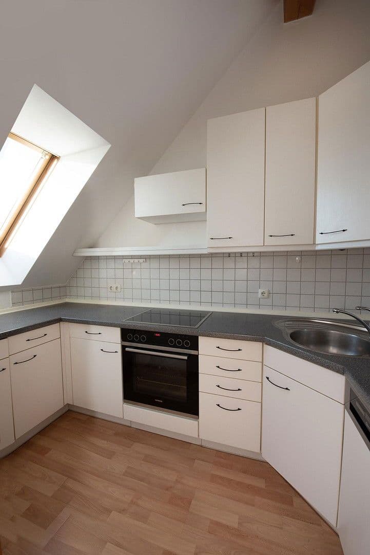 Prenájom bytu 3-izbový 95 m², Deggendorf, Bavorsko Prenájom bytu 3-izbový 95 m², Deggendorf, Bavorsko