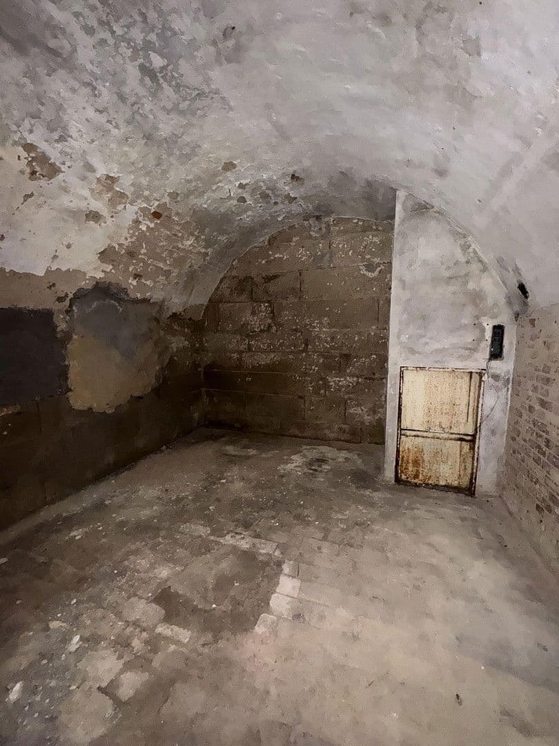 Predaj nebytového priestoru 75 m², Stuttgart, Bádensko-Wurttembersko Predaj nebytového priestoru 75 m², Stuttgart, Bádensko-Wurttembersko