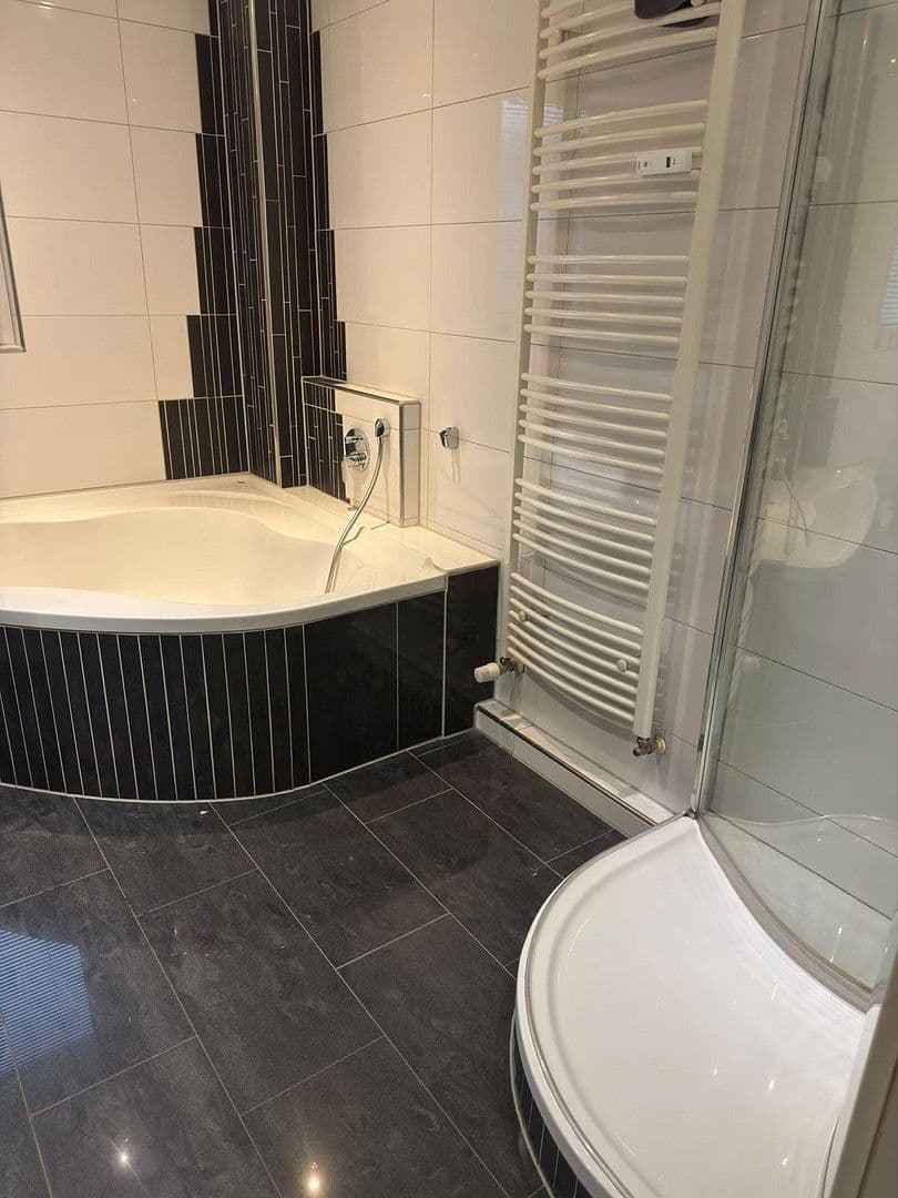 Predaj bytu 4-izbový 104 m², Filderstadt, Bádensko-Wurttembersko Predaj bytu 4-izbový 104 m², Filderstadt, Bádensko-Wurttembersko