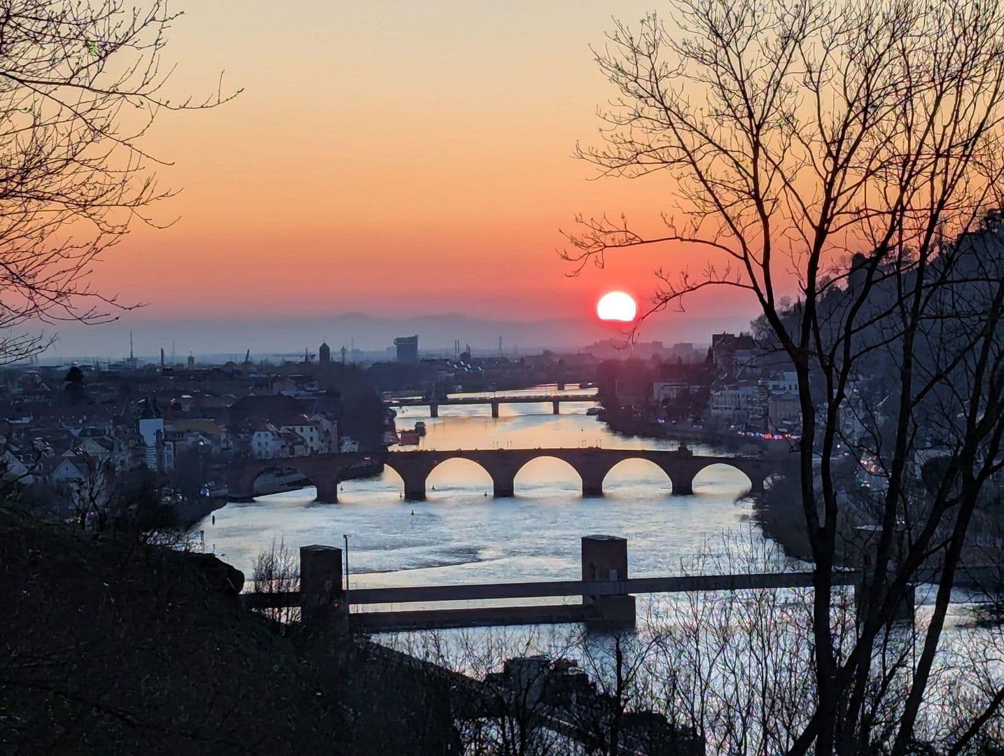 Prenájom bytu 260 m², Hausackerweg 6, Heidelberg, Allemagne, Bádensko-Wurttembersko Prenájom bytu 260 m², Hausackerweg 6, Heidelberg, Allemagne, Bádensko-Wurttembersko