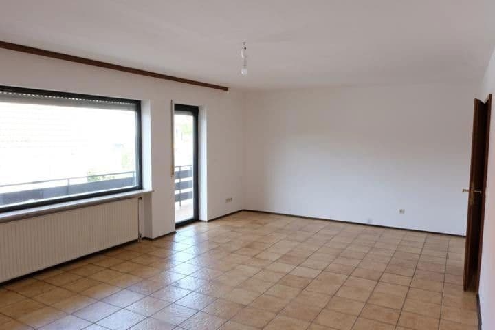 Prenájom bytu 5-izbový 170 m², Rodalben, Porýnie-Falcko Prenájom bytu 5-izbový 170 m², Rodalben, Porýnie-Falcko