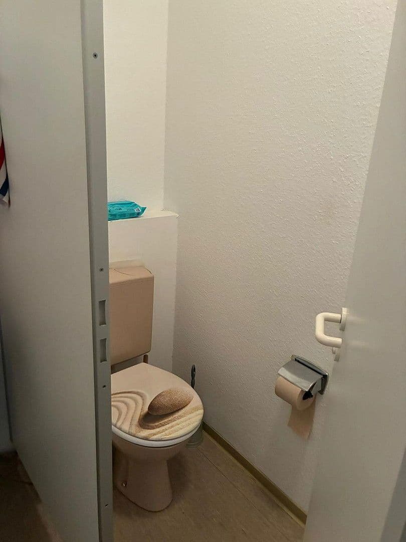 Predaj kancelárie 96 m², Johann-Schütte-Str. 7, Mannheim, Bádensko-Wurttembersko Predaj kancelárie 96 m², Johann-Schütte-Str. 7, Mannheim, Bádensko-Wurttembersko