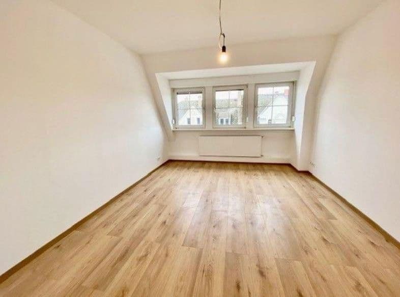 Prenájom bytu 15 m², Straße der Republik 23, Wiesbaden, Hesensko Prenájom bytu 15 m², Straße der Republik 23, Wiesbaden, Hesensko