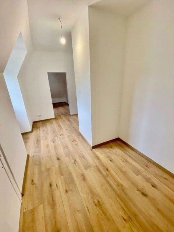 Prenájom bytu 15 m², Straße der Republik 23, Wiesbaden, Hesensko Prenájom bytu 15 m², Straße der Republik 23, Wiesbaden, Hesensko