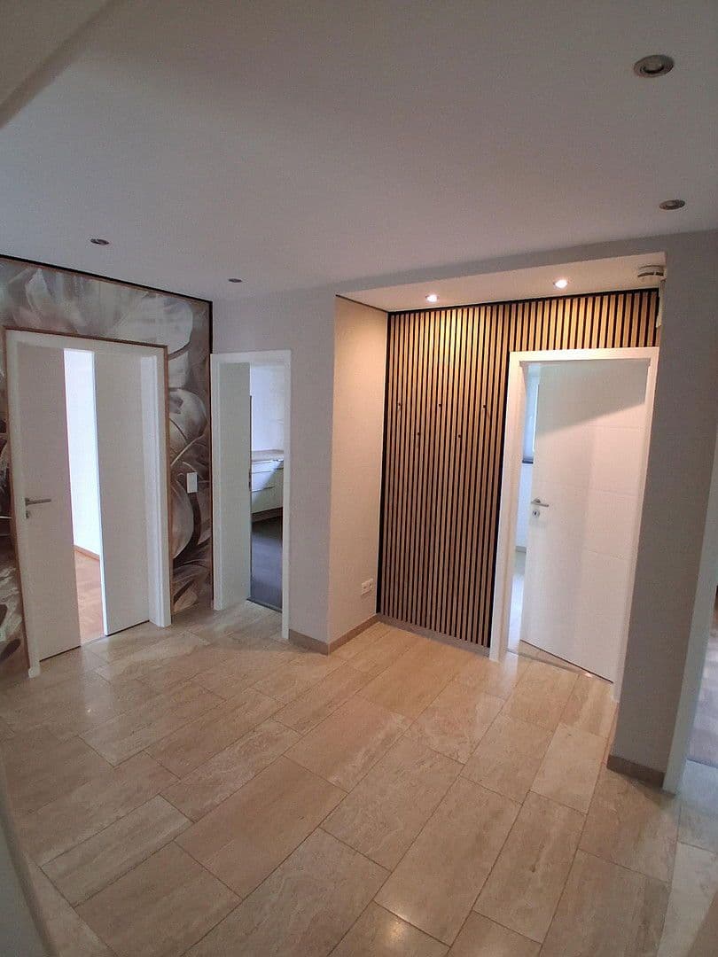 Prenájom bytu 6-izbový 105 m², Prüm, Porýnie-Falcko Prenájom bytu 6-izbový 105 m², Prüm, Porýnie-Falcko