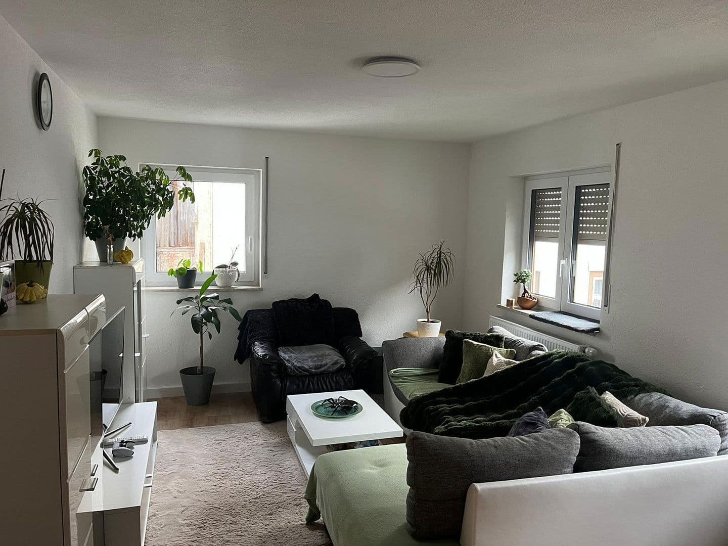 Prenájom bytu 2-izbový 69 m², Wilflinger str. 3, Bingen, Bádensko-Wurttembersko Prenájom bytu 2-izbový 69 m², Wilflinger str. 3, Bingen, Bádensko-Wurttembersko