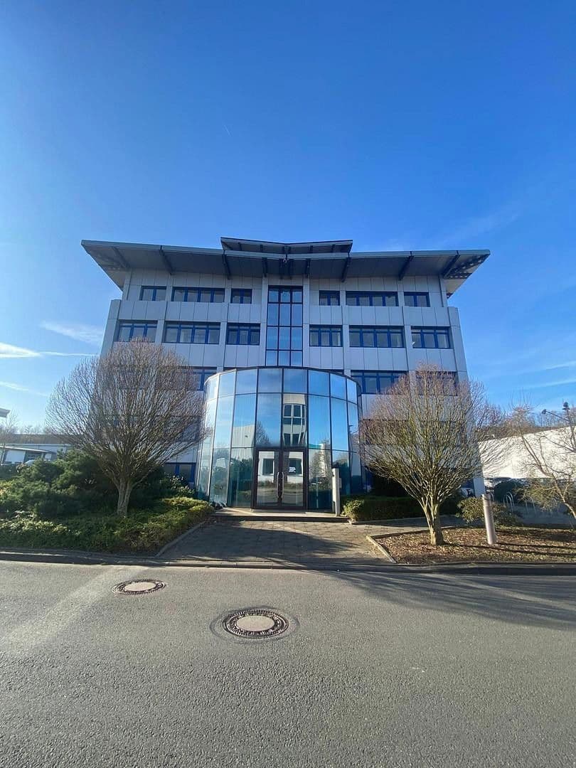 Prenájom kancelárie 160 m², Werner-von-Siemens-Straße 35, Georgsmarienhütte, Dolné Sasko Prenájom kancelárie 160 m², Werner-von-Siemens-Straße 35, Georgsmarienhütte, Dolné Sasko