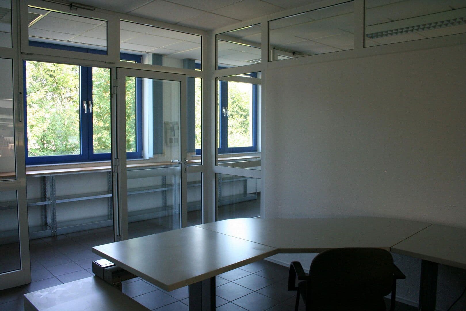 Prenájom nebytového priestoru 13.000 m², Kugelbreite 30, Salzkotten, Severné Porýnie - Westfálsko Prenájom nebytového priestoru 13.000 m², Kugelbreite 30, Salzkotten, Severné Porýnie - Westfálsko