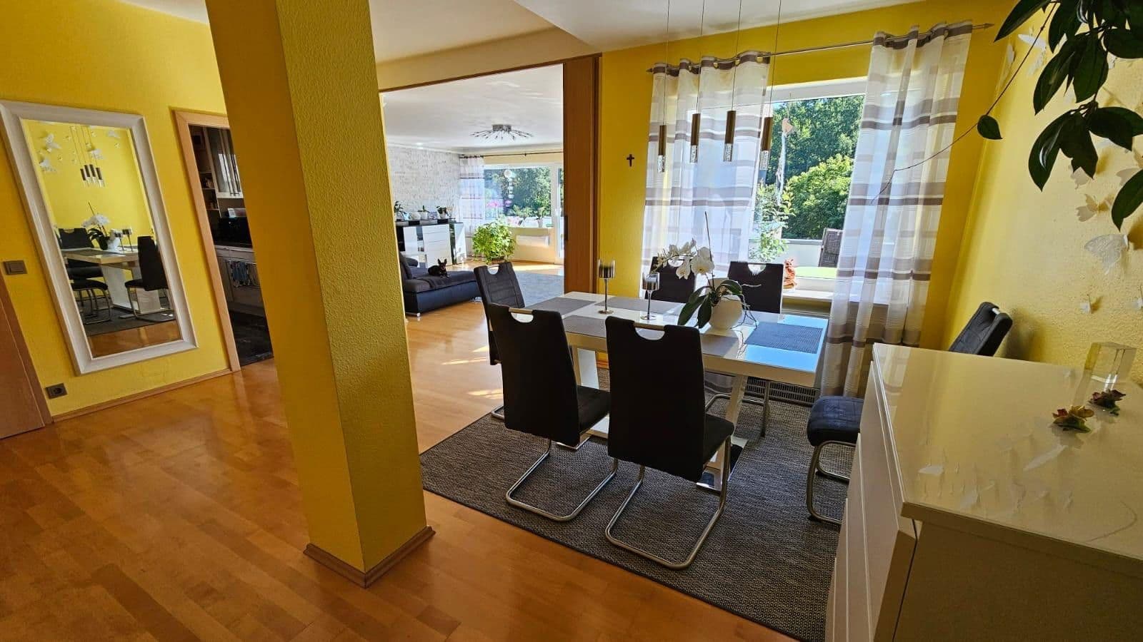 Predaj bytu 4-izbový 133 m², Am Mühlwäldle, 12, Baden-Baden Haueneberstein, Bádensko-Wurttembersko Predaj bytu 4-izbový 133 m², Am Mühlwäldle, 12, Baden-Baden Haueneberstein, Bádensko-Wurttembersko