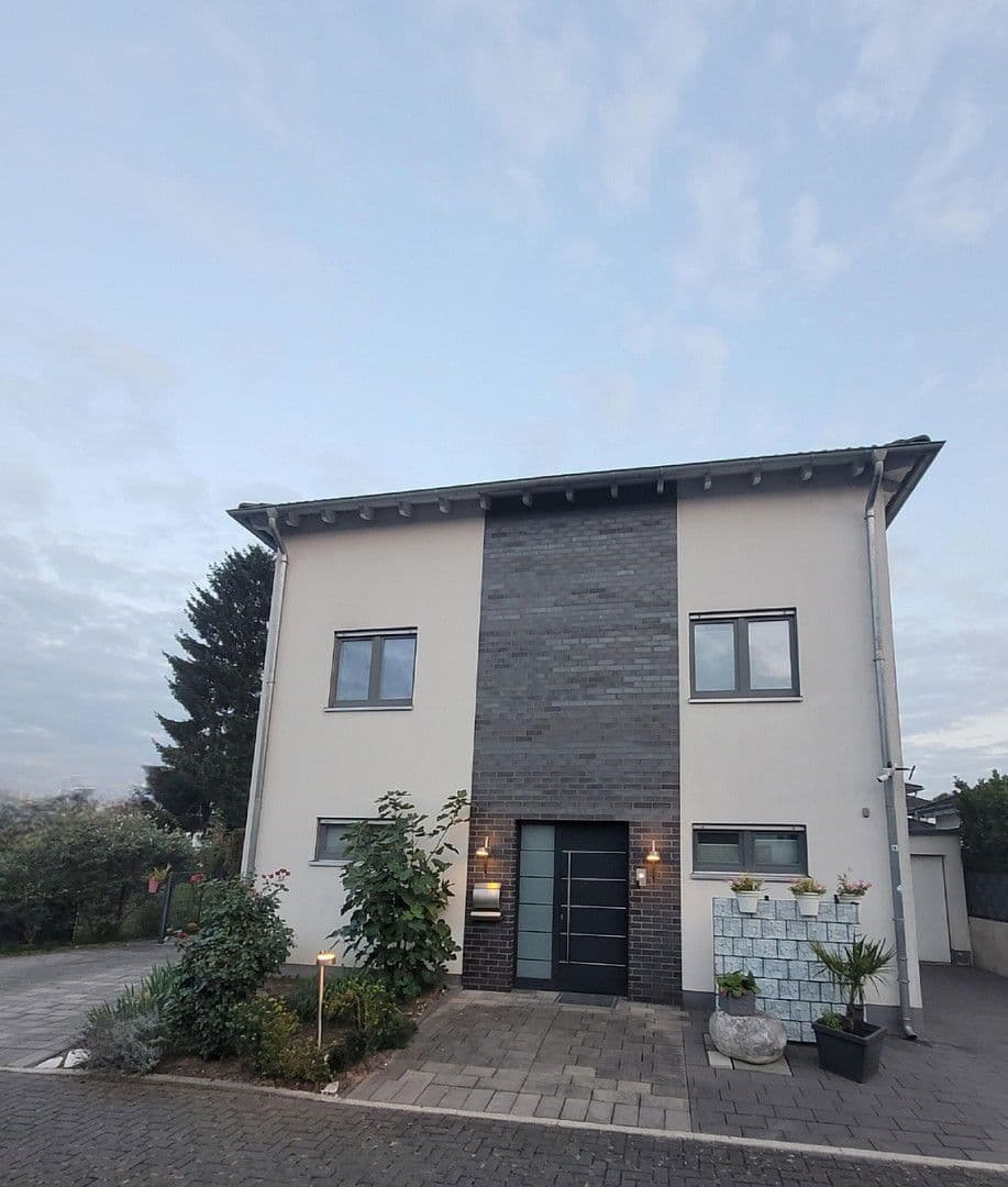 Predaj domu 179 m², pozemek 446 m², Gartenstr. 62, Herne, Severné Porýnie - Westfálsko Predaj domu 179 m², pozemek 446 m², Gartenstr. 62, Herne, Severné Porýnie - Westfálsko