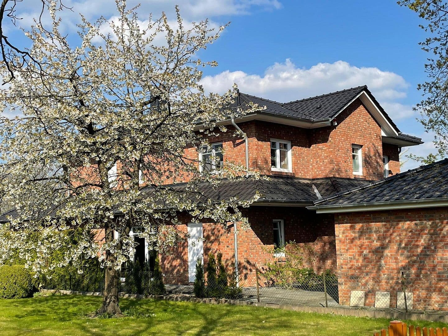 Predaj domu 280 m², pozemek 2.360 m², Börnsen, Šlezvicko-Holštajnsko Predaj domu 280 m², pozemek 2.360 m², Börnsen, Šlezvicko-Holštajnsko