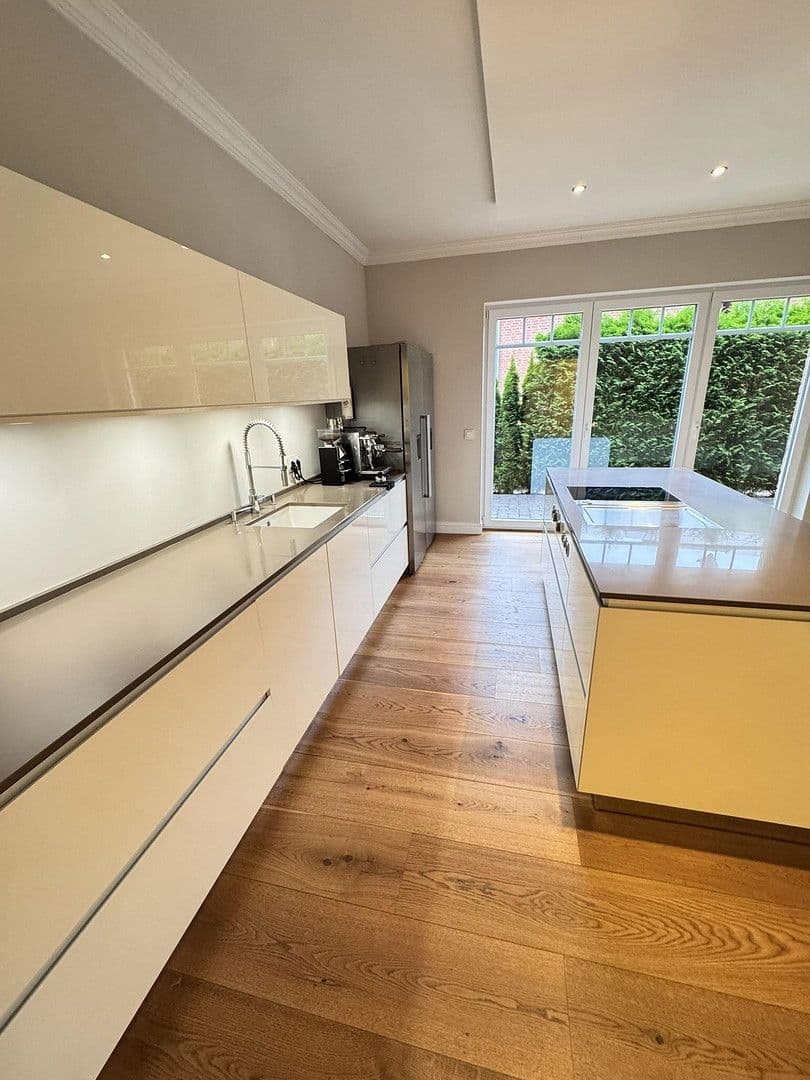 Predaj domu 280 m², pozemek 2.360 m², Börnsen, Šlezvicko-Holštajnsko Predaj domu 280 m², pozemek 2.360 m², Börnsen, Šlezvicko-Holštajnsko