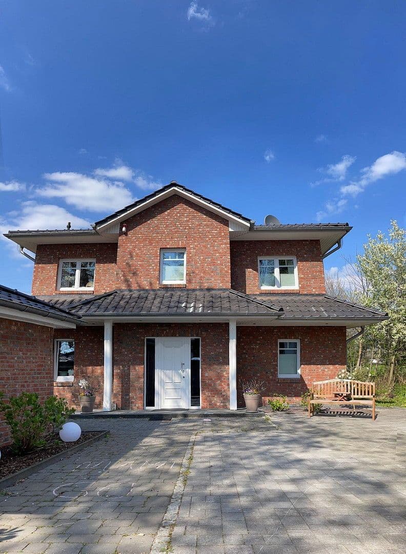 Predaj domu 280 m², pozemek 2.360 m², Börnsen, Šlezvicko-Holštajnsko Predaj domu 280 m², pozemek 2.360 m², Börnsen, Šlezvicko-Holštajnsko