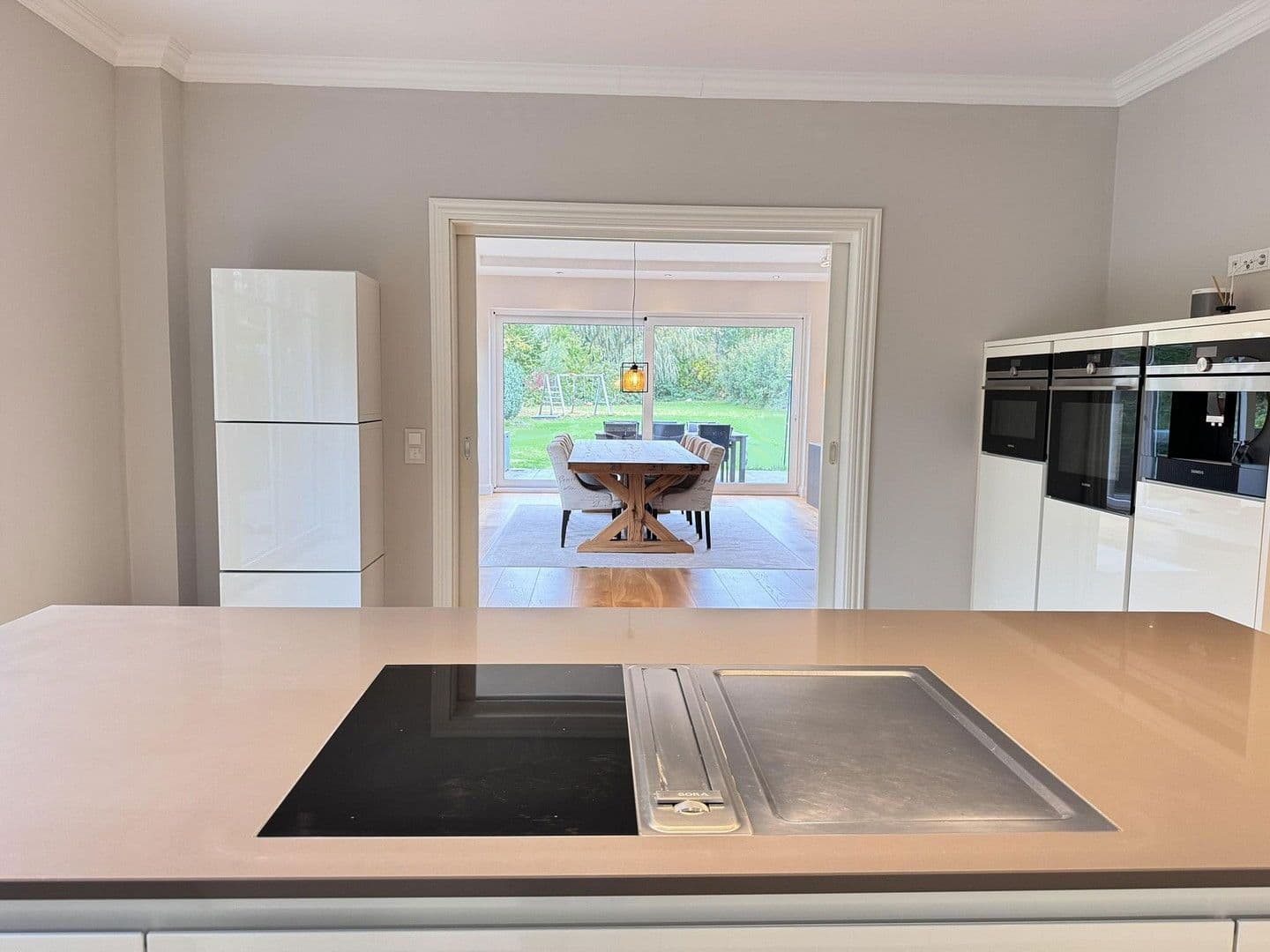 Predaj domu 280 m², pozemek 2.360 m², Börnsen, Šlezvicko-Holštajnsko Predaj domu 280 m², pozemek 2.360 m², Börnsen, Šlezvicko-Holštajnsko