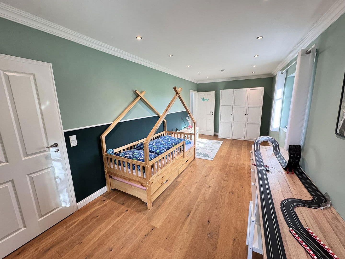 Predaj domu 280 m², pozemek 2.360 m², Börnsen, Šlezvicko-Holštajnsko Predaj domu 280 m², pozemek 2.360 m², Börnsen, Šlezvicko-Holštajnsko