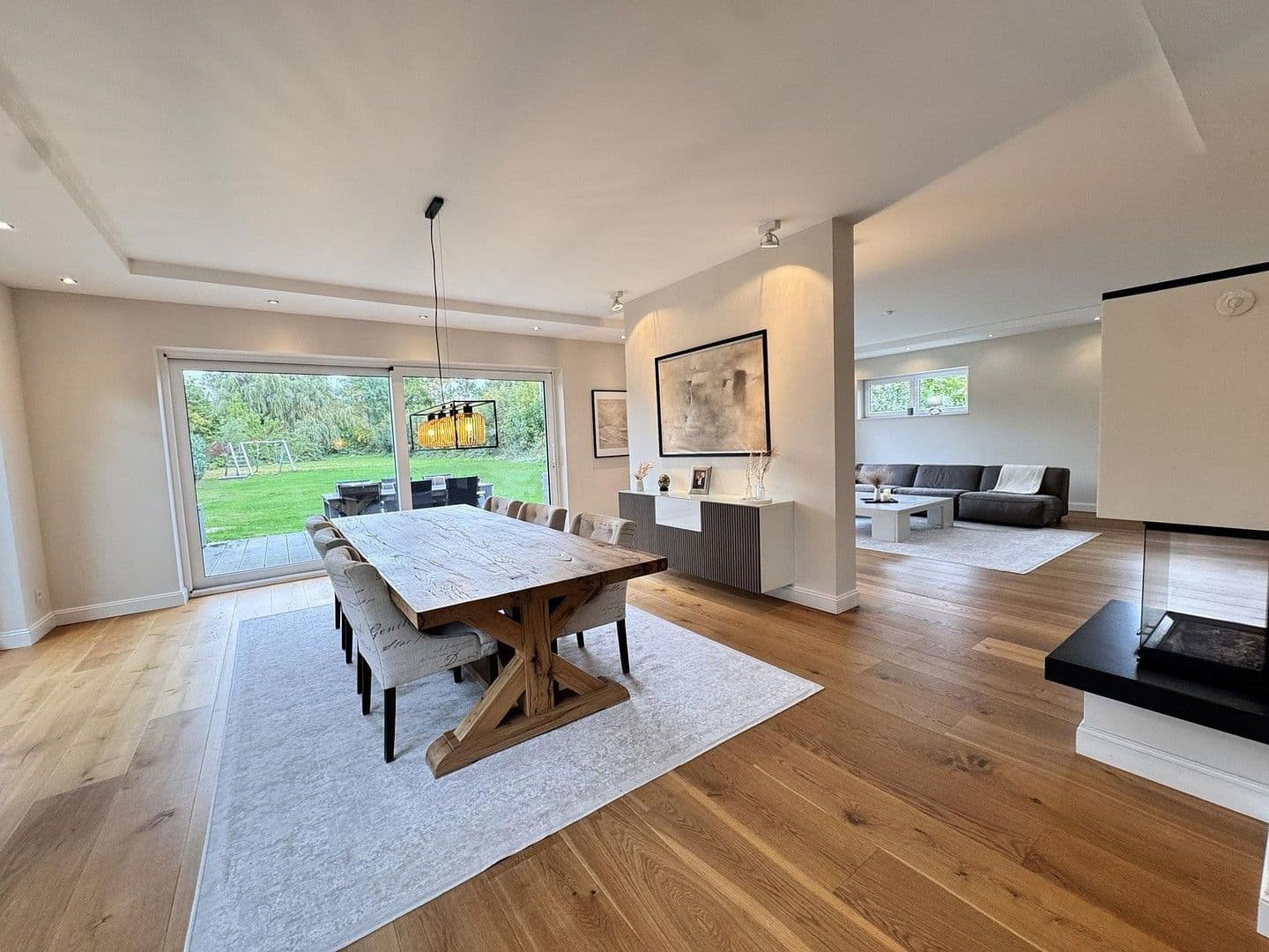 Predaj domu 280 m², pozemek 2.360 m², Börnsen, Šlezvicko-Holštajnsko Predaj domu 280 m², pozemek 2.360 m², Börnsen, Šlezvicko-Holštajnsko