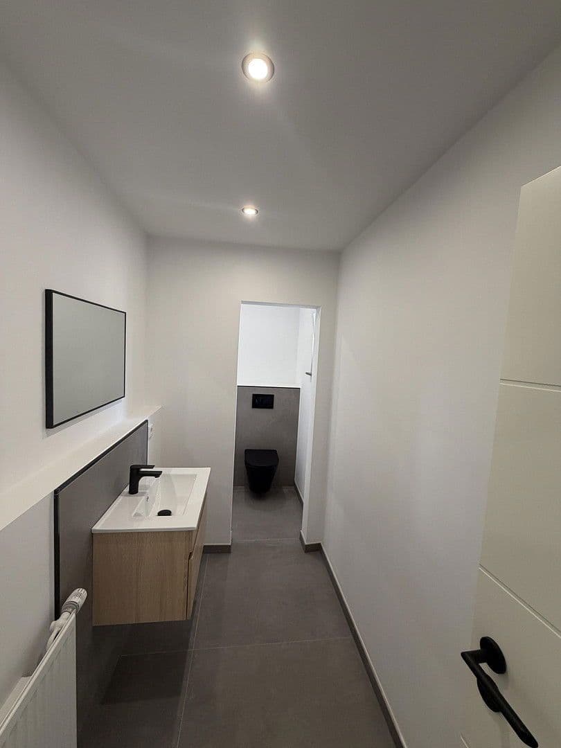 Prenájom nebytového priestoru 190 m², Daniel-Häberelstr. 18, Kaiserslautern, Porýnie-Falcko Prenájom nebytového priestoru 190 m², Daniel-Häberelstr. 18, Kaiserslautern, Porýnie-Falcko