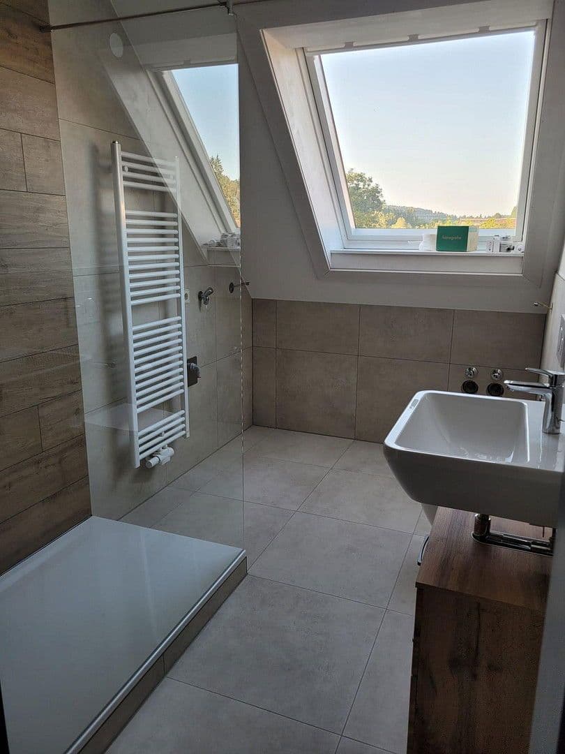 Prenájom bytu 3-izbový 78 m², Niedereschach, Bádensko-Wurttembersko Prenájom bytu 3-izbový 78 m², Niedereschach, Bádensko-Wurttembersko